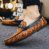 Fashion Brand Men Loafers Suede Men&#39;s Casual Shoes Korean Version of Personalized Wild Lazy Shoes Soft Bottom Driving Shoes Male