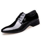 New italian oxford shoes for men luxury mens patent leather wedding shoes mens pointed toe dress shoes classic derbies 871